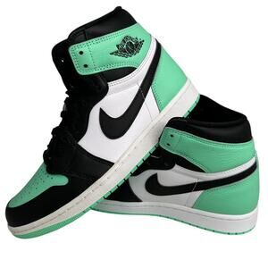 💎✨NEW IN BOX✨💎NIKE Air Jordan 1 retro High OG Glow
